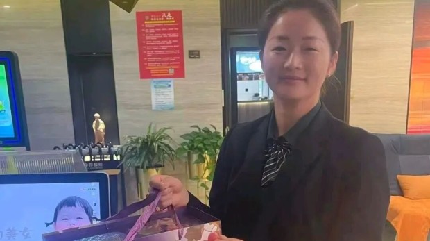 新闻动态丨树立服务标杆：姚兰同志暖心事迹专题报道